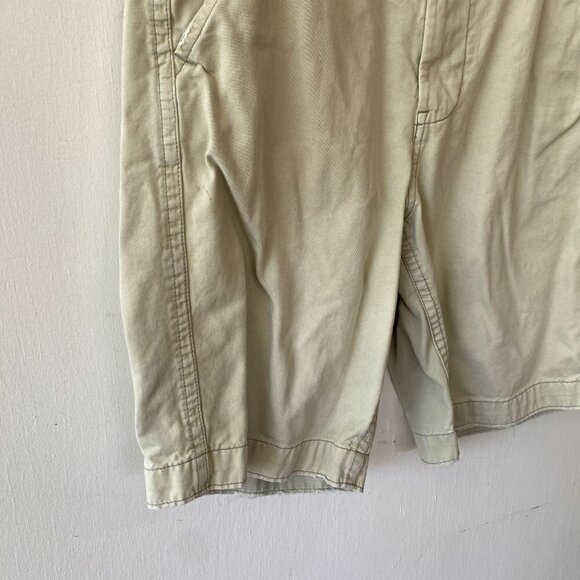 American Eagle Longer Length Khaki Shorts Mens Size 32 VTG Distressed Y2K - Picture 3 of 6